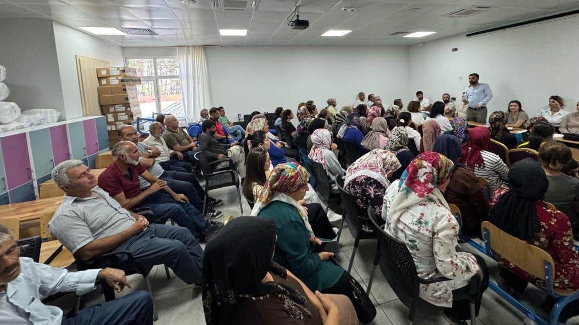Okulumuzda Genel Veli Toplantısı Yapıldı